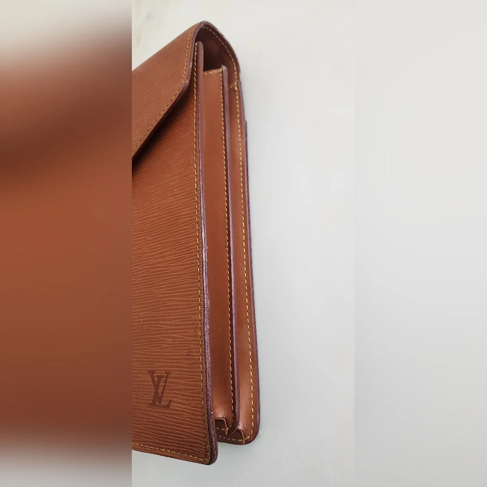 LV Serviette Conseiller Epi Briefcase.Excellent Condition..Minor Callouts! - Picture 13 of 16